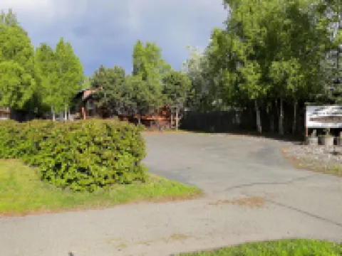 Jewel Lake Bed and Breakfast Hotels in Anchorage