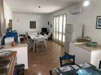 villetta a pochi passi dal mare