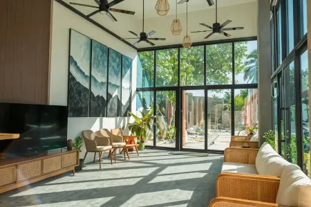 Athiri Residence Отели рядом с достопримечательностью «Meeru Island Resort and Spa»