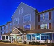 Holiday Inn Express & Suites Wyomissing Hotels in Reading