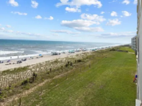 4bedroom beach front, breathtaking, spacious, updated Hotels in Indian Beach