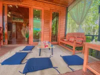 Rai Na Bualuang Cafe & Farm Stay فنادق في Chang Klang