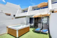 Apartamentos Garden & Sea Boutique Lodging by LIVVO - Hot Tub