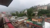 Hotel Crown City Hotels in Muzaffarabad