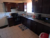 NEAR FRENCH QUARTER - 2 Bedroom Townhouse, SAFE neighbornood