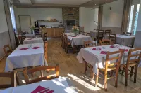 Auberge les Oliviers - breakfast