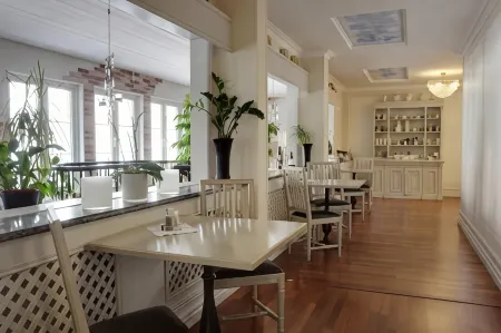 Park Hotel Linköping Fawlty Towers