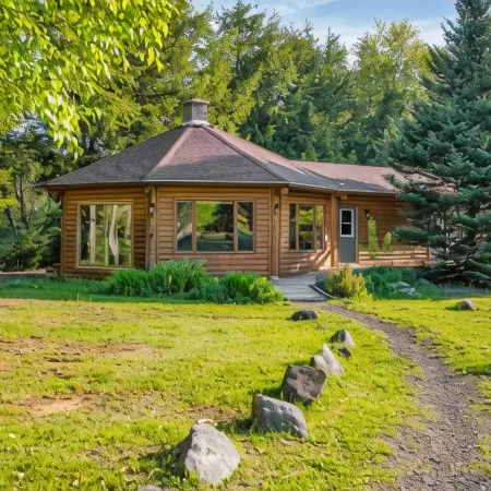 Mersey River Chalets a Nature Retreat