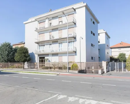 Anjoy&Bleev Rooms Hotels in Rho