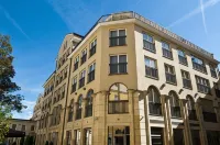 Mamaison Residence Diana Отели в г. 