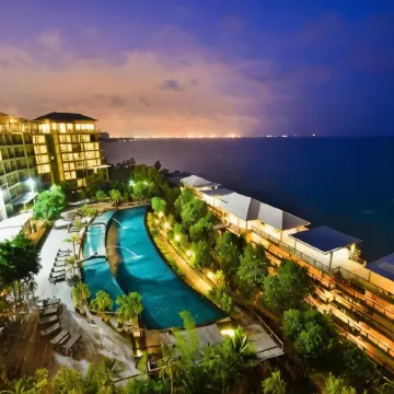 Royal Phala Cliff Beach Resort