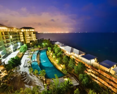 รอยัลพลา คลิฟฟ์ บีช โรงแรมในอำเภอ บ้านฉาง