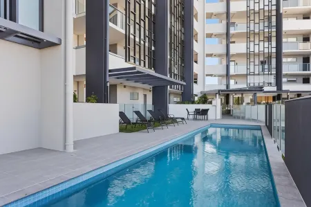 Waterline at Oceanside Отели рядом с достопримечательностью «Больница Саншайн-Кост Юниверсити»