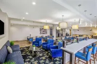 La Quinta Inn & Suites by Wyndham Karnes City - Kenedy Hotels in Karnes City
