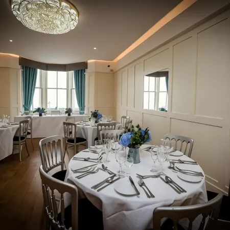 Delmont Hotel & View Restaurant