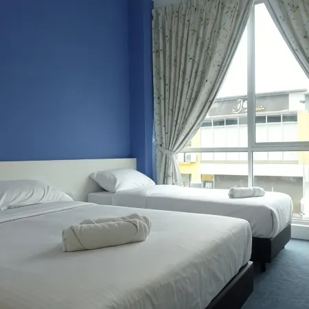 Lodge 10 Hotel Отели рядом с достопримечательностью «Государственная библиотека»