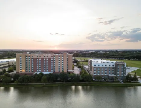 코트야드 바이 메리어트 휴스턴 슈가 랜드/레이크 포인테 포르 벤드 카운티 호텔