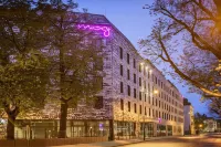 Moxy Dresden Neustadt Hotels near Waldschlosschenbrucke