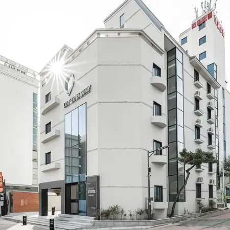 Dayonestay Hotel