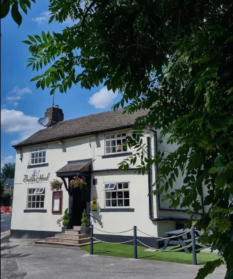 Bulls Head - Holymoorside Hotels in North East Derbyshire