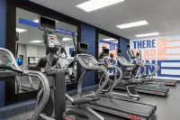 Hampton Inn & Suites Madison/Downtown - Gym
