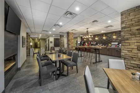 Best Western Plus Lawrenceburg Отели в г. Лоренсберг