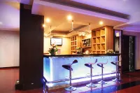 Pandanaran Hotel - bar