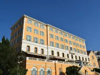 โฮเทล เลอ แซ็งโปล โรงแรมใกล้Coco Beach