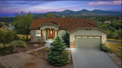 Peaceful, Cozy Prescott getaway Hotels near Upper Goldwater Lake parking