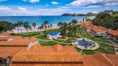 Chic Condo with a Stylish Coastal Design in an Exclusive Condo Community with Direct Beach Access Hôtels à : 