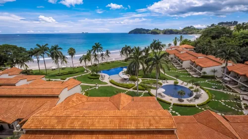 Chic Condo with a Stylish Coastal Design in an Exclusive Condo Community with Direct Beach Access