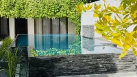 Beverly Beach Mirissa - Infinity Pools