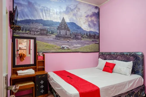 RedDoorz Syariah Near Telaga Warna Dieng