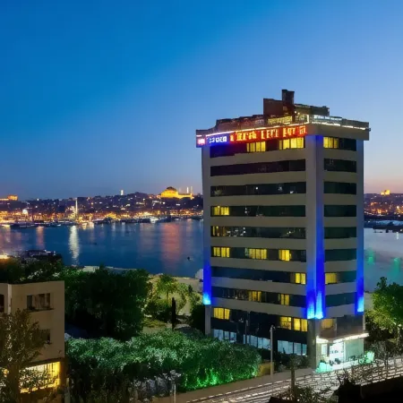 Istanbul Golden City Hotel Отели рядом с достопримечательностью «Мост Ататюрка»