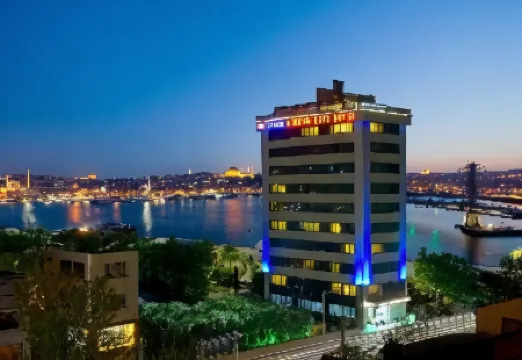 Istanbul Golden City Hotel Отели рядом с достопримечательностью «Галатская башня»