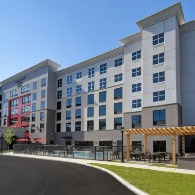 هوم وود سويتس باي هيلتون توسكالوسا داون تاون