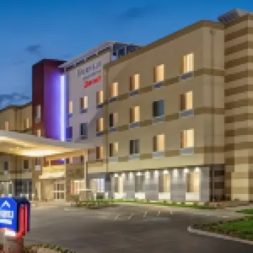 Fairfield Inn & Suites St. Louis Westport