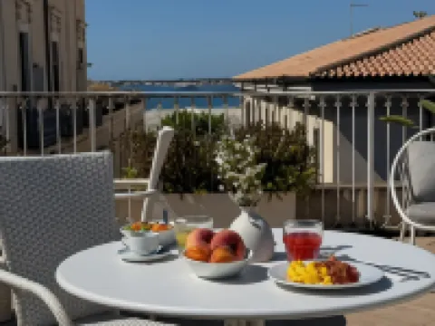 Hotel Palazzo Cavalieri Hotels near Arethusa Spring