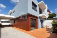 Villa Terracota by Acasadascasas