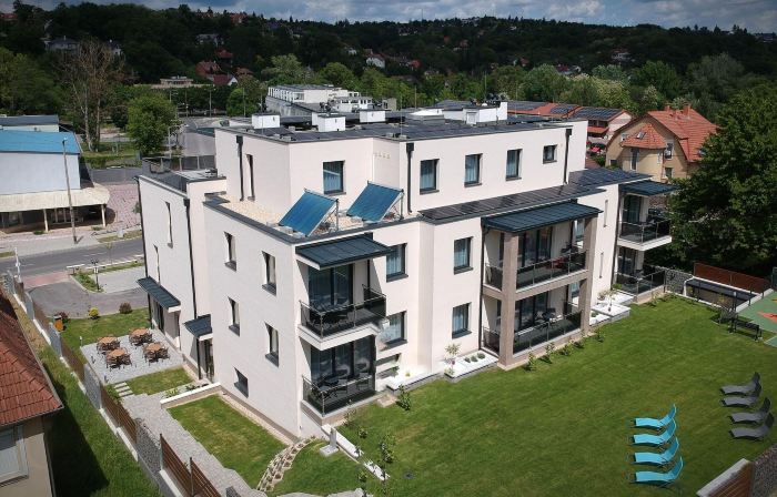 Aquarius Apartments
