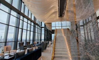 Brand New 2 bedroom near Paragon