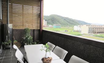 Qi Hua Zhen Ju Homestay