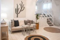 Villa Memory-Modern White Open Kitchen