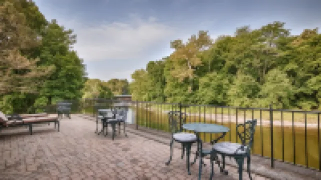 베스트 웨스턴 플러스 더 인 & 스위트 앳 더 폴스