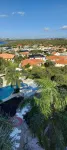 Villa mit 3 Apartments - Pools