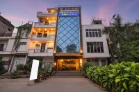 FabHotel Yash Residency - Yamuna Sports Complex