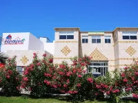 Yelken Mandalinci Spa&Wellness Hotel Hotels near Turgut Reis Aniti