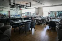 Horizon Manor Hotel - breakfast