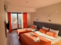 Ramona Lara Hotels near Lower Duden Waterfalls