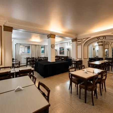 Hotel Lyon by MH Отели рядом с достопримечательностью «Железнодорожный вокзал Онсе»